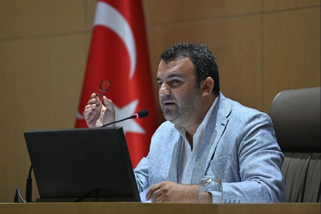 Mecliste sürpriz: LGS Türkiye birincisi Cihangir Yağız Tan 10 bin lirayı kaptı!