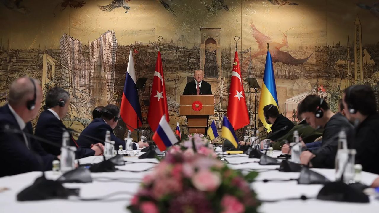 Rusya-Ukrayna savaşında dikkat çeken İstanbul detayı: Çözüm yüzde 95 hazırdı - Dünya