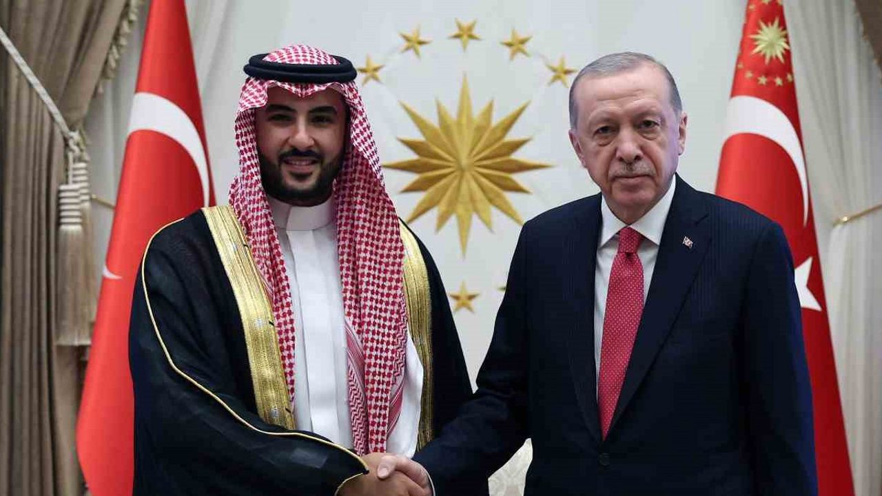 Cumhurbaşkanı Erdoğan, Halid bin Selman Al-Suud ile görüştü