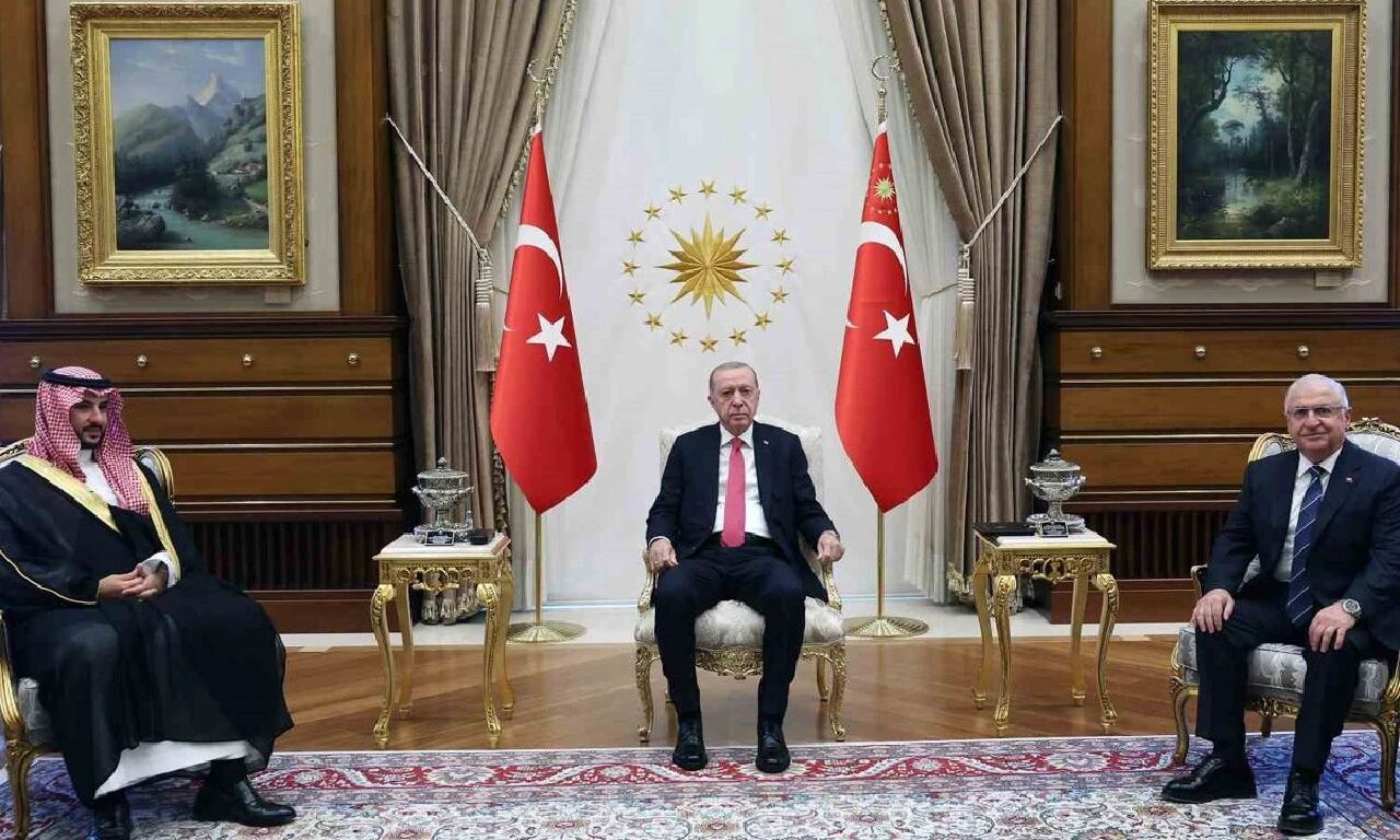 Cumhurbaşkanı Erdoğan, Suudi Arabistan Savunma Bakanı Halid bin Selman Al-Suud ile görüştü