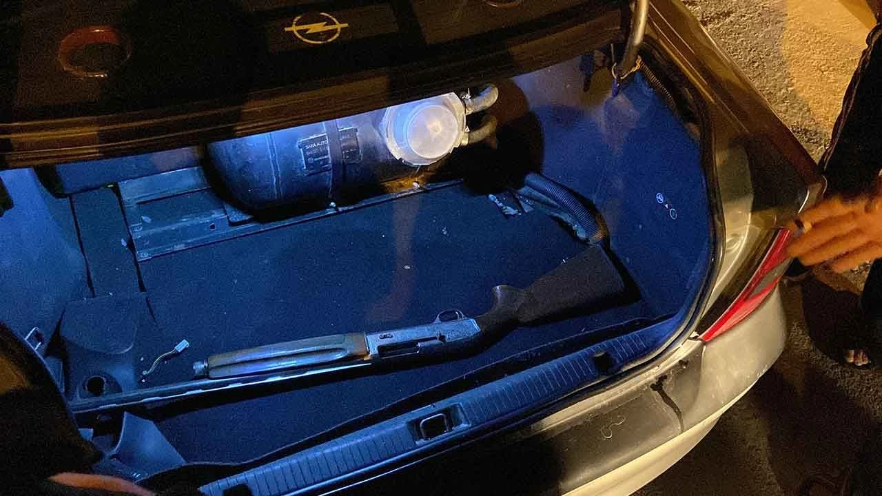 Aksaray'da akıl almaz olay! Tüfek ve satırla ev basıp haraç istedi, meydan dayağı yedi