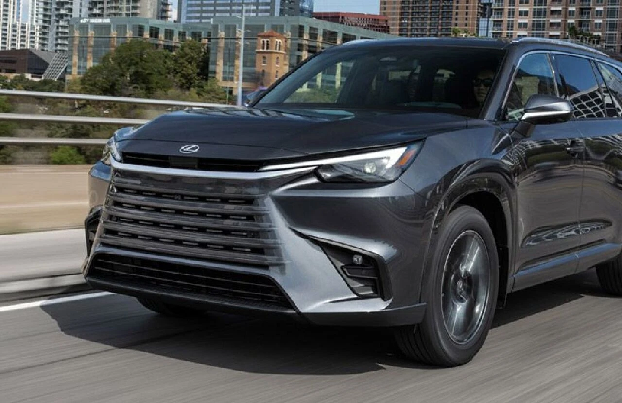 Dünyanın dev 9 otomobil markası endişelendirdi! 1 milyona yakın aracı geri çağırdılar: Ford, Toyota, Tesla ve dahası - 4. Resim