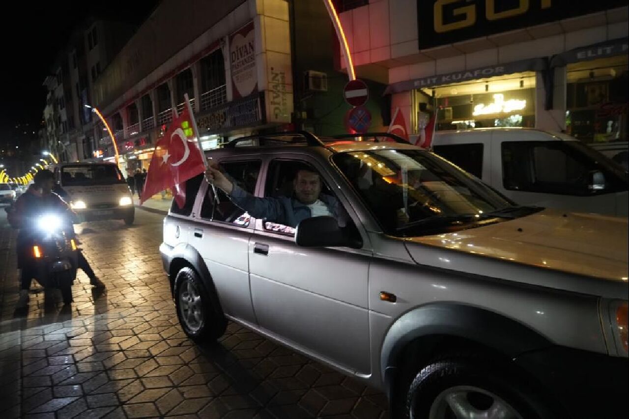 İntikam alındı! Avusturya defteri kapandı: Milli takım coşkusu sokaklarda! - 4. Resim