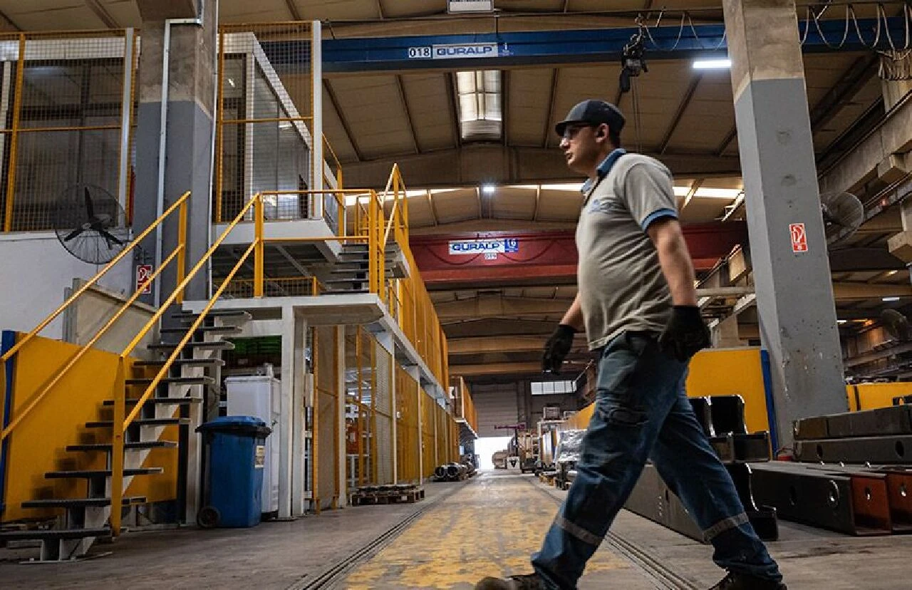 İş var, eleman yok! Maaşlar aynı seviyeye geldi: 10 bin kişiye ihtiyaç var