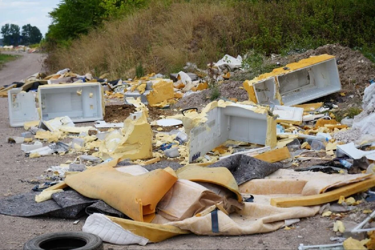 Şehrin göbeğinde 'utandıran' görüntü: Envaiçeşit atık var