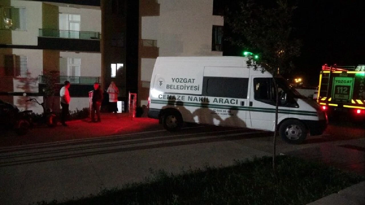 Yozgat'ta feci ölüm: Asansörle duvar arasına sıkıştı