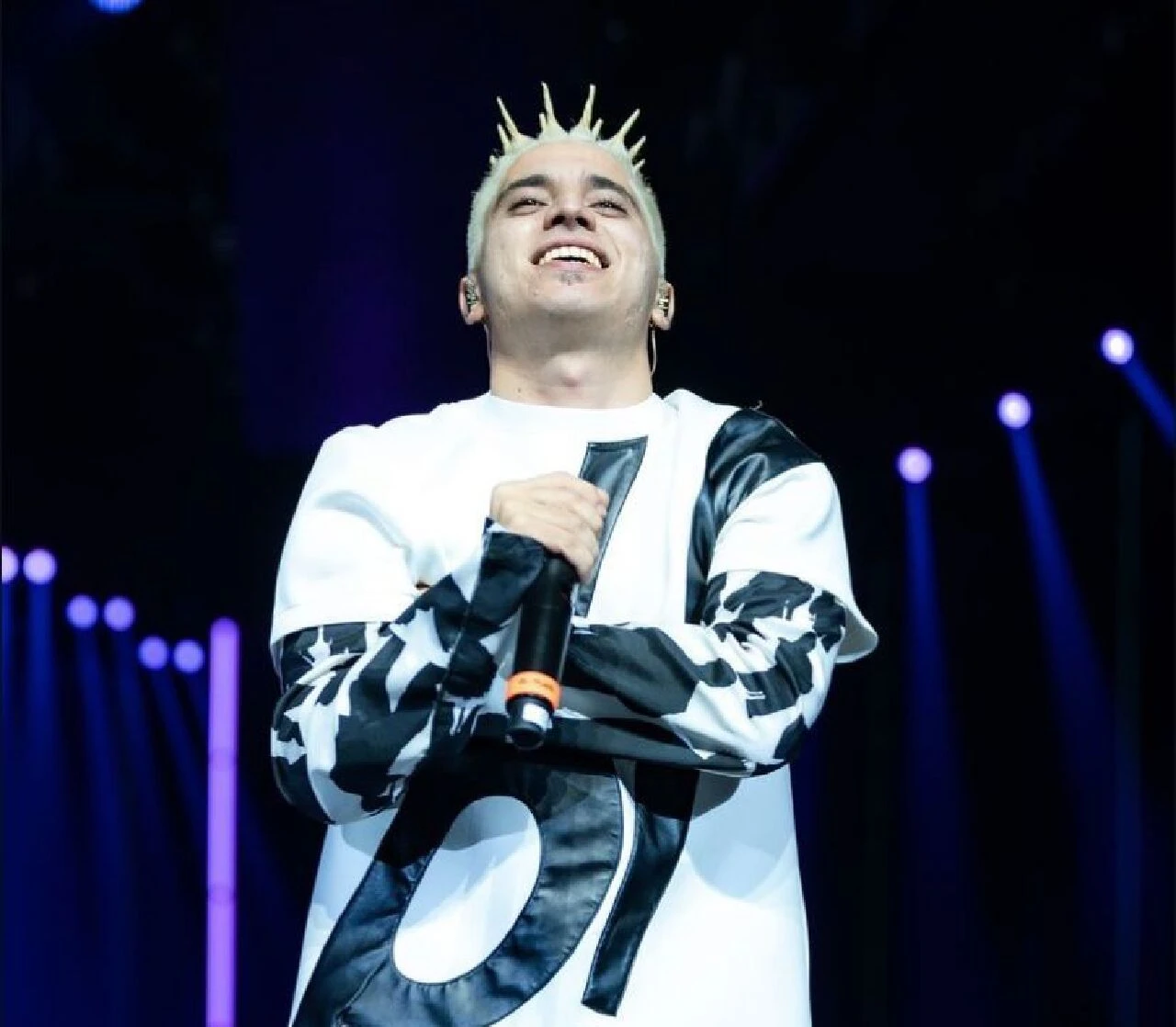 Baneva Saygı1 konserindeki Holocaust performansıyla izleyenleri hayran bıraktı