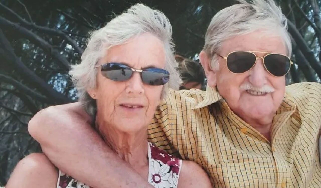 Eşinin iş tulumunu senelerce yıkaması ölümüne neden oldu! Aynı kaderi paylaştılar - 3. Resim