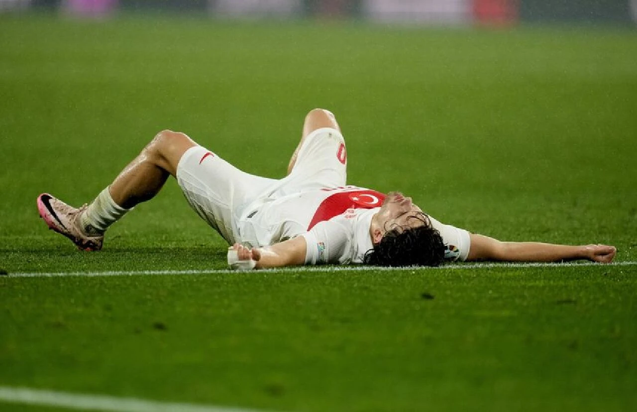 Ferdi Kadıoğlu için Avrupa devleri sıraya girdi! 8 takımın scoutu hayran kaldı - 1. Resim