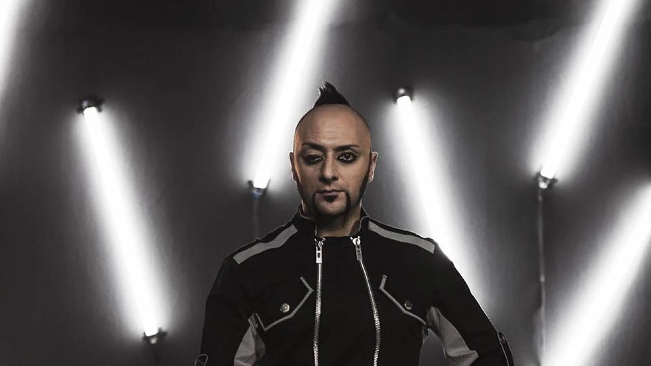 Hayko Cepkin'den konserine milli maç ayarı! 