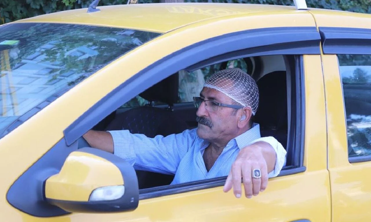 İzmir’de taksiciye kaldırım taşıyla saldırmıştı! Cezası belli oldu - 3. Resim