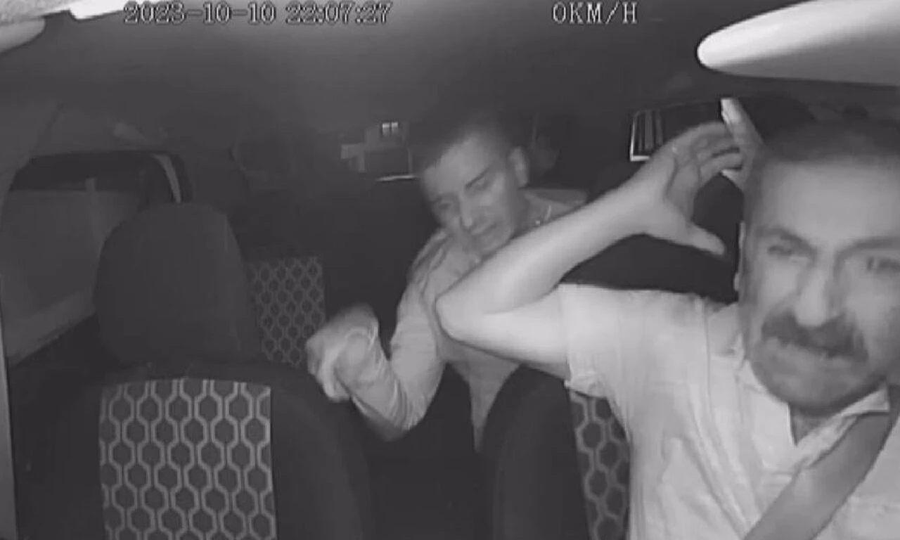 İzmir’de taksiciye kaldırım taşıyla saldırmıştı! Cezası belli oldu - 2. Resim