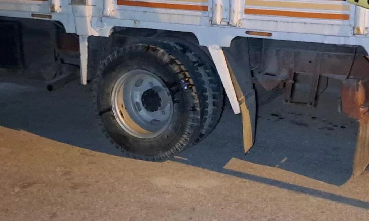 Minik Miraç'ın feci ölümü! Amcasının kamyonetinin altında kaldı