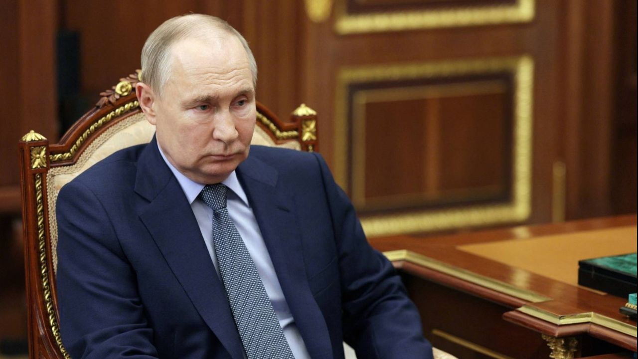 Putin, Ukrayna'ya ateşkes teklifinde bulundu, Batı'yı uyardı - Dünya