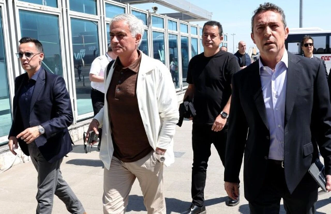 Acun Ilıcalı'dan forvet müjdesi: "Mourinho'nun istediği ismi getiriyoruz"