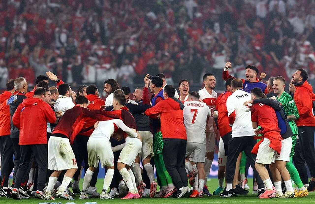 EURO 2024'te Türkiye, Hollanda'ya karşı! Yarı final yolunda ilk 11'imiz netleşiyor... - 2. Resim
