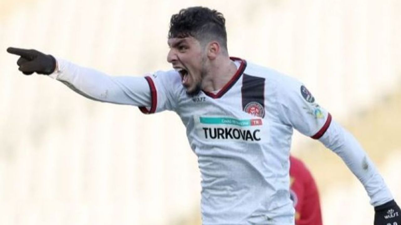 Salih Dursun, Sakaryaspor'da!