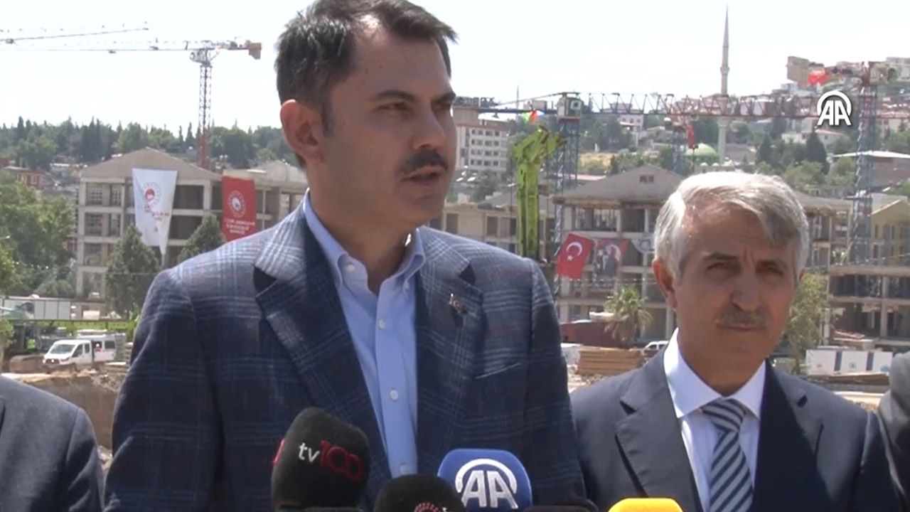 Bakan Murat Kurum'dan deprem bölgesine ziyaret: 200 bin konut teslim edilecek - Politika