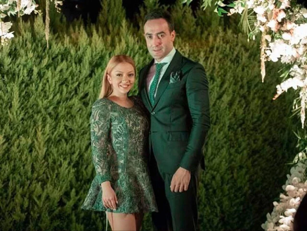 Ece Seçkin kesenin ağzını açtı! Kendisine at alan eşine verdiği hediye dudak uçuklattı