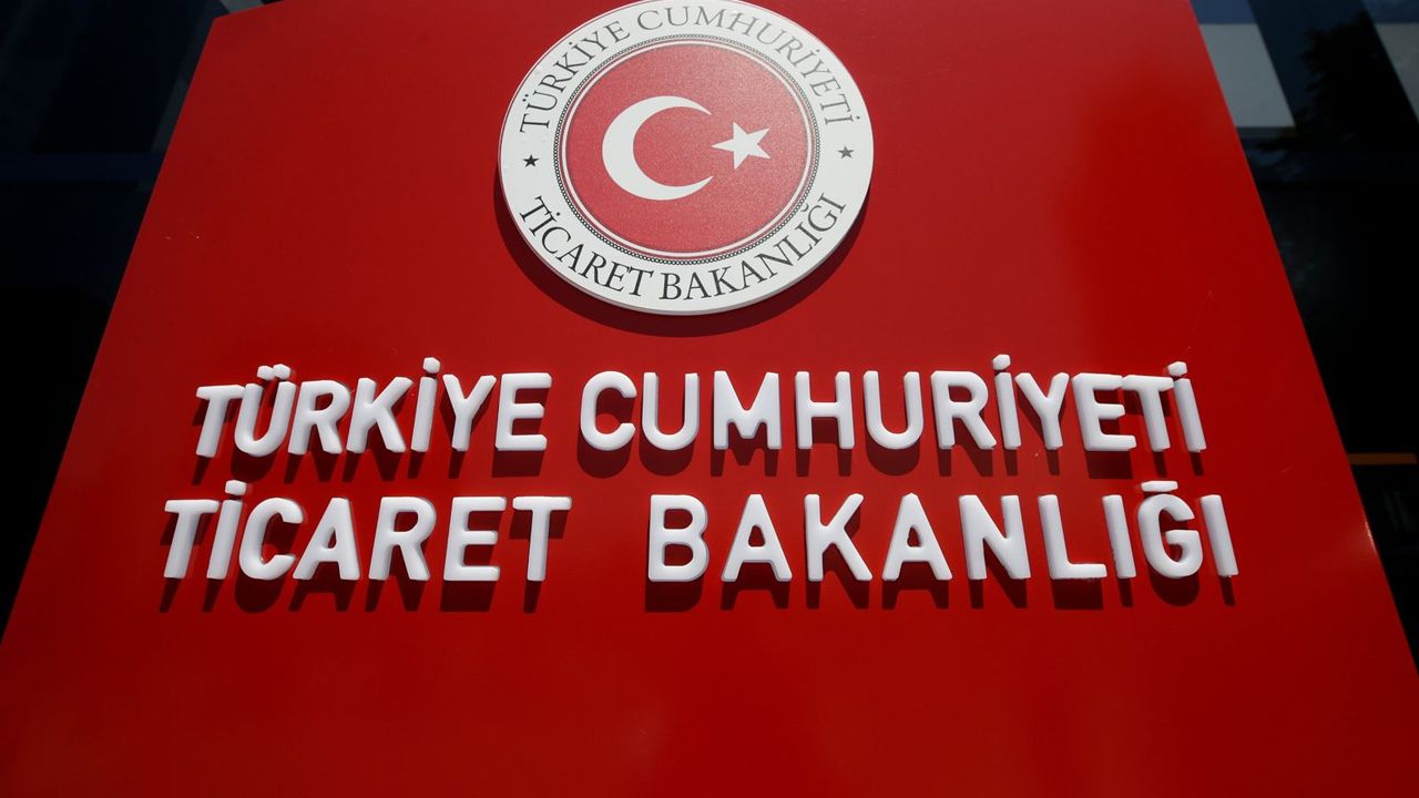 Ticaret Bakanlığı fiyatı kapı önüne yazmayanlara 47 milyon lira ceza kesti