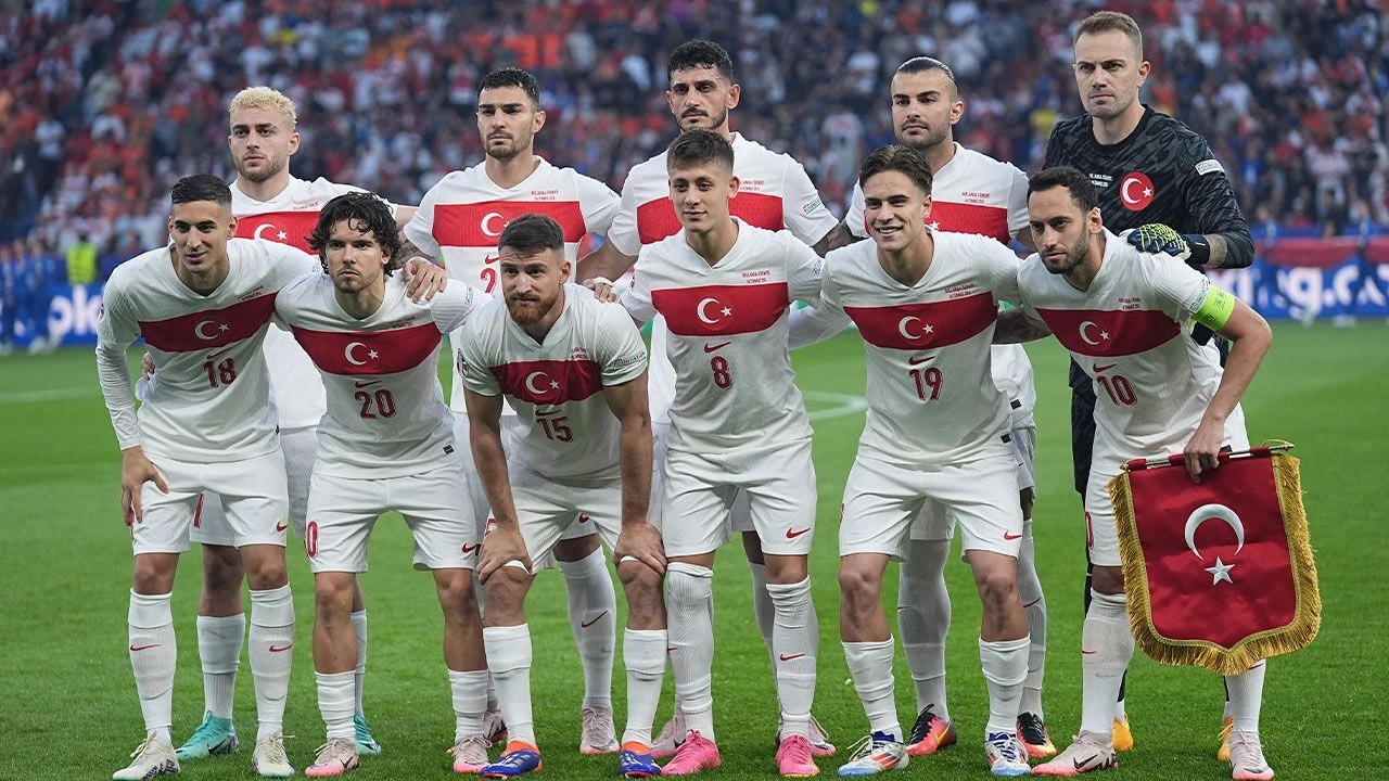 Cumhurbaşkanı Erdoğan'dan UEFA'nın Merih Demiral'a verdiği cezaya tepki: Karar tamamen siyasi - 4. Resim
