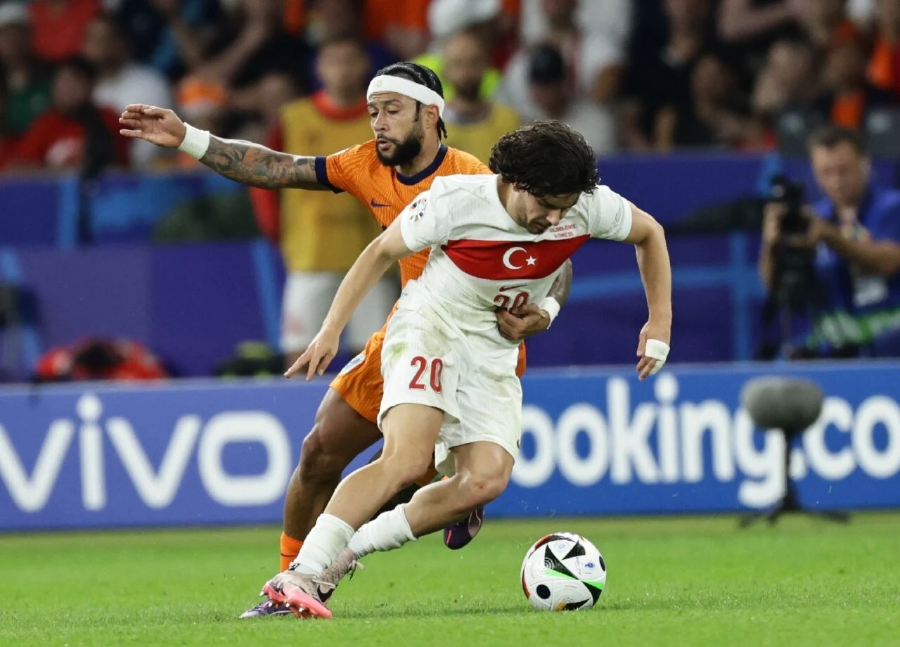 Cumhurbaşkanı Erdoğan'dan UEFA'nın Merih Demiral'a verdiği cezaya tepki: Karar tamamen siyasi - 6. Resim