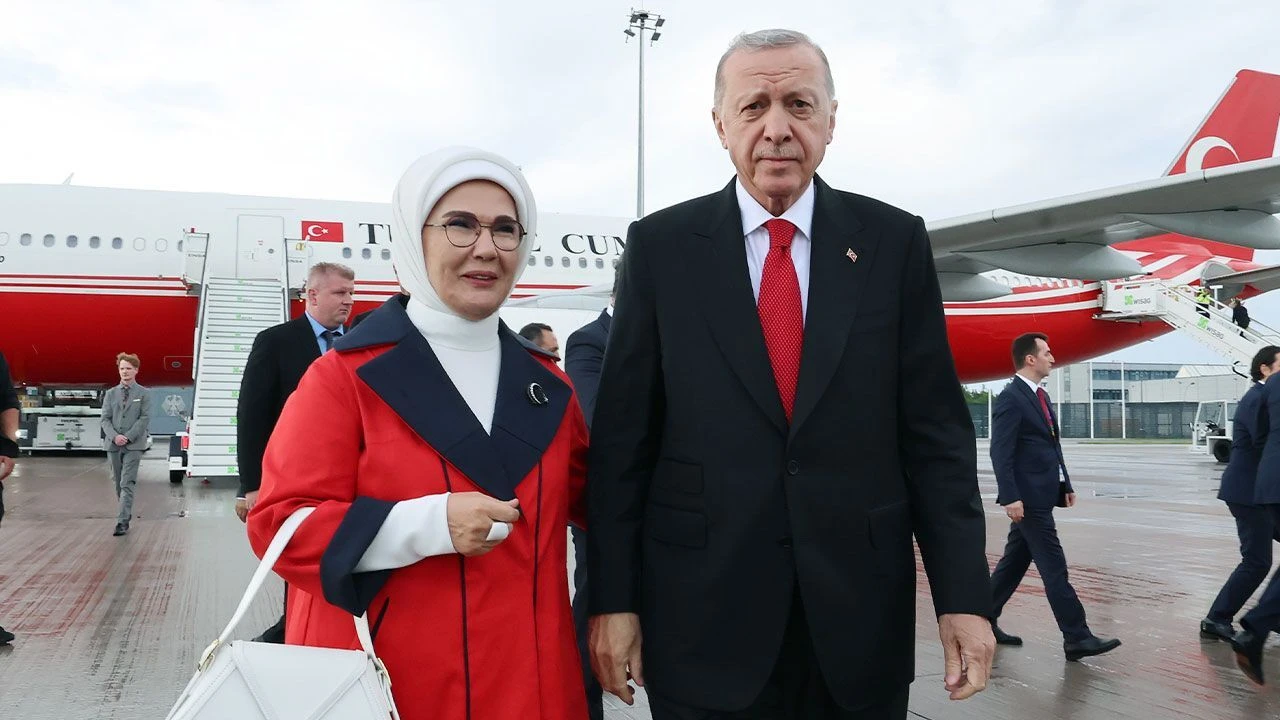 Cumhurbaşkanı Erdoğan'dan UEFA'nın Merih Demiral'a verdiği cezaya tepki: Karar tamamen siyasi - 1. Resim