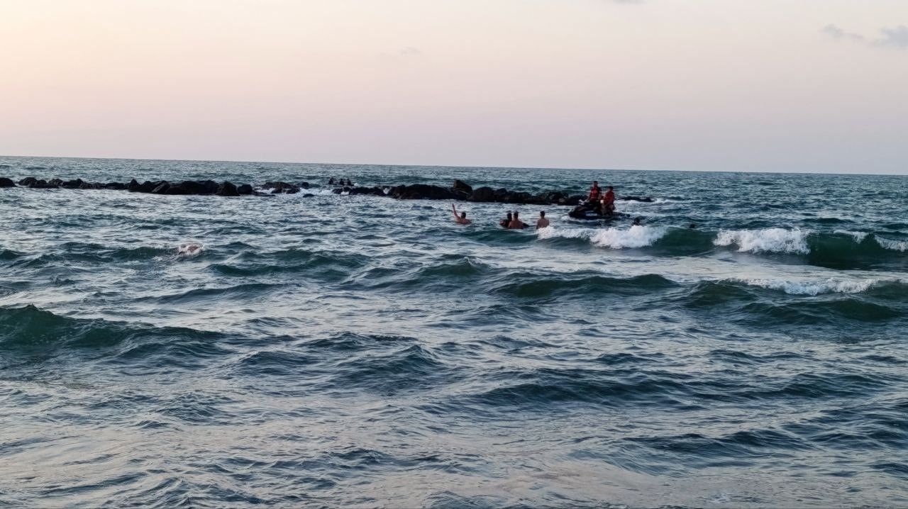 Sakarya'da deniz yasağına uymadı, rip akıntısına kapıldı cesaretinin bedelini canıyla ödedi - 1. Resim