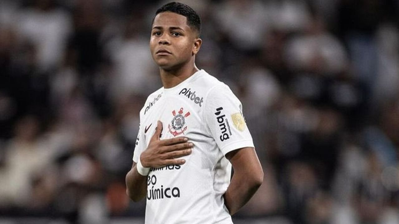 Fenerbahçe&#039;ye transfer olacağı iddia edilen Wesley Gassova Corinthians takımında forma giyiyor