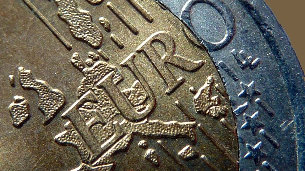 Fransa'da solun zaferinin ardından euro düştü! Yeni bir euro krizi bekleniyor