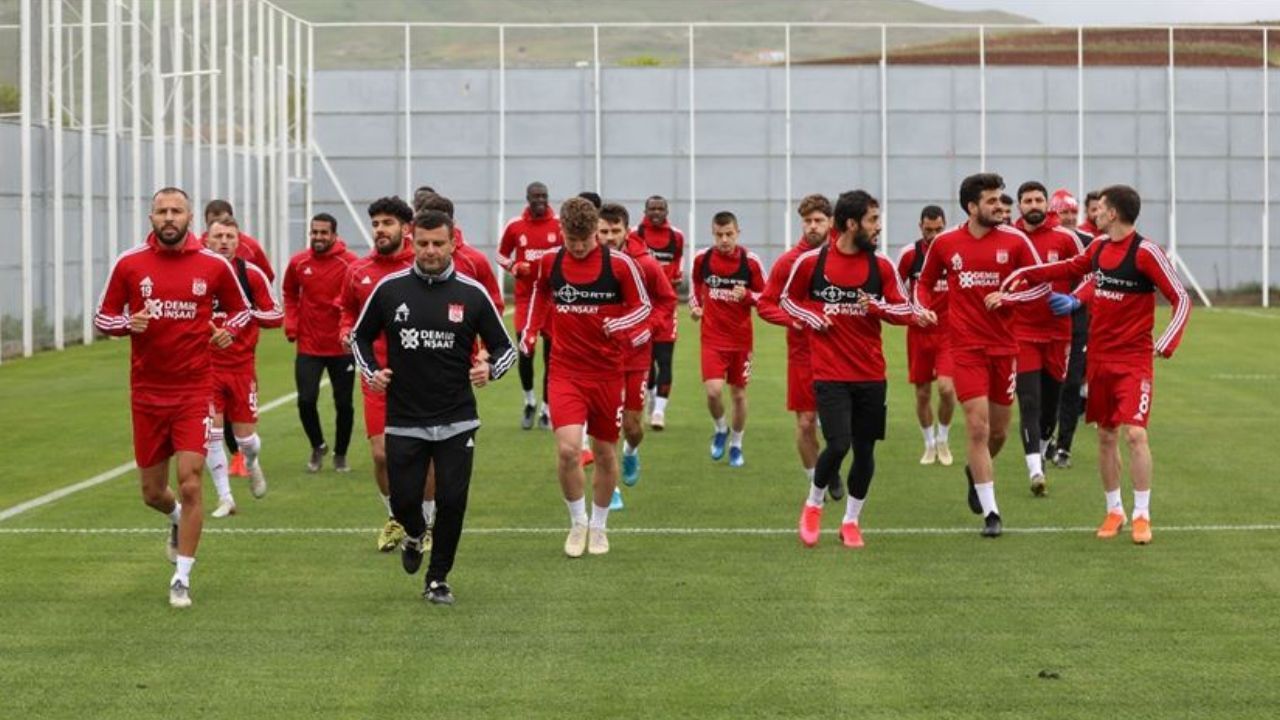 Sivasspor yeni sezon hazırlıklarına devam etti