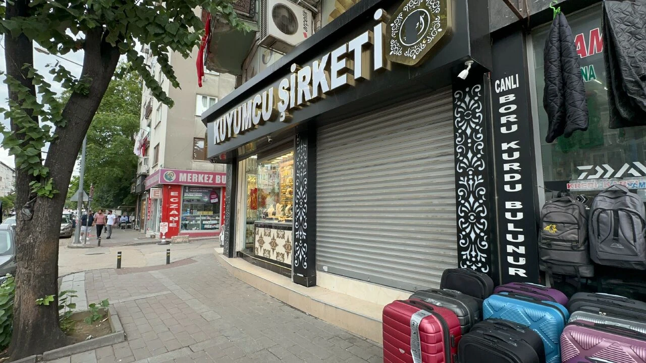 Suriyeli kuyumcudan gurbet işi vurgun! Milyonluk altınlarla sırra kadem bastı