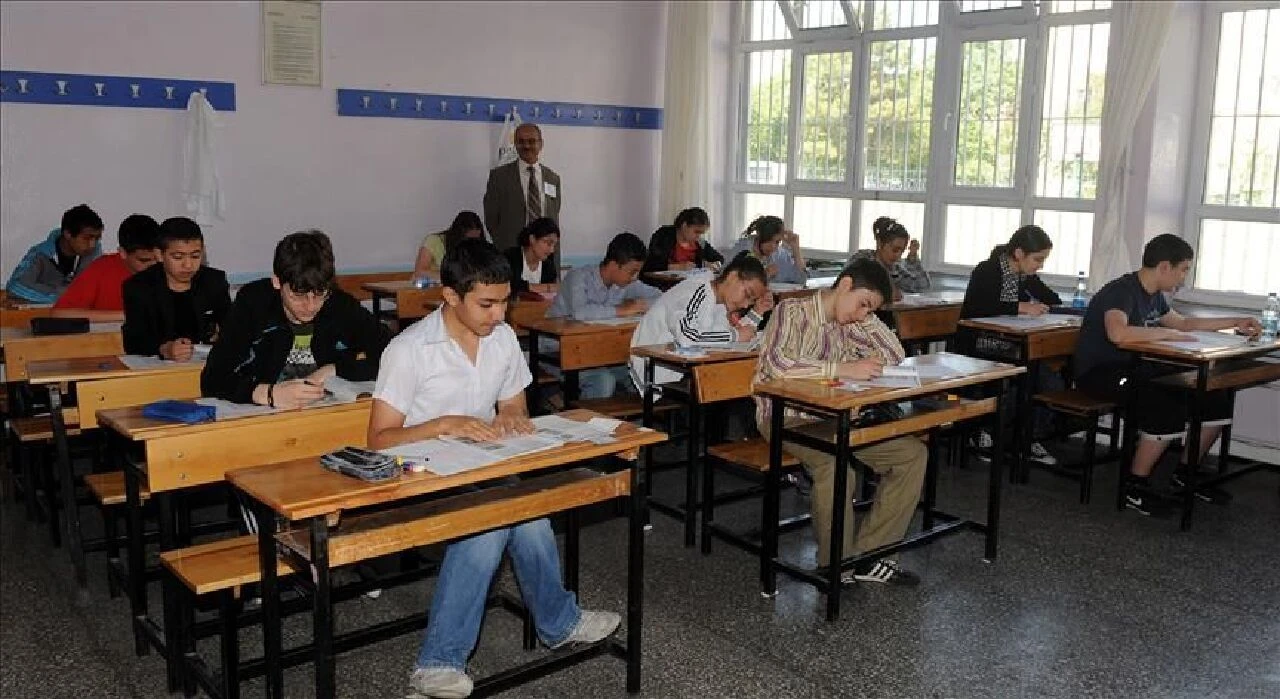 2024-2025 eğitim yılı için lise kayıtlarının Ağustos ayında başlaması bekleniyor - 1. Resim