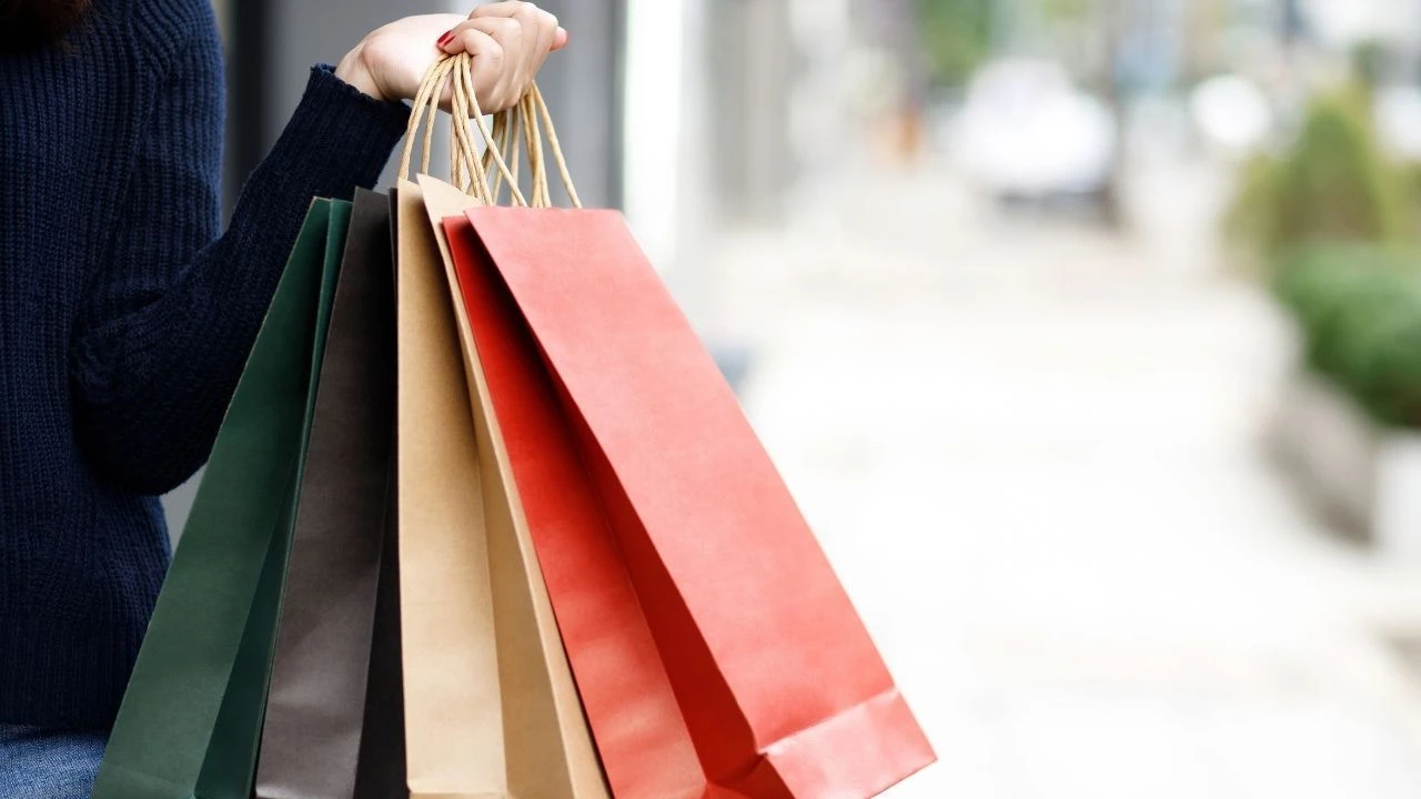 2024'te en çok cilt bakım ve kadın giyim satıldı! En fazla alışveriş yapan illerin haritası çıkarıldı - 2. Resim