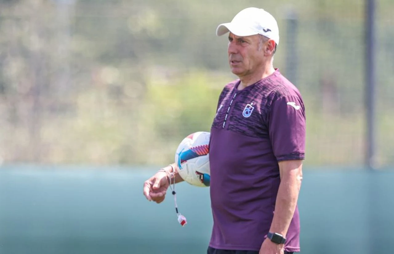 Abdullah Avcı'dan yıldız futbolcuyla ilgili sürpriz çıkış: "Transfer durmuş vaziyette!"