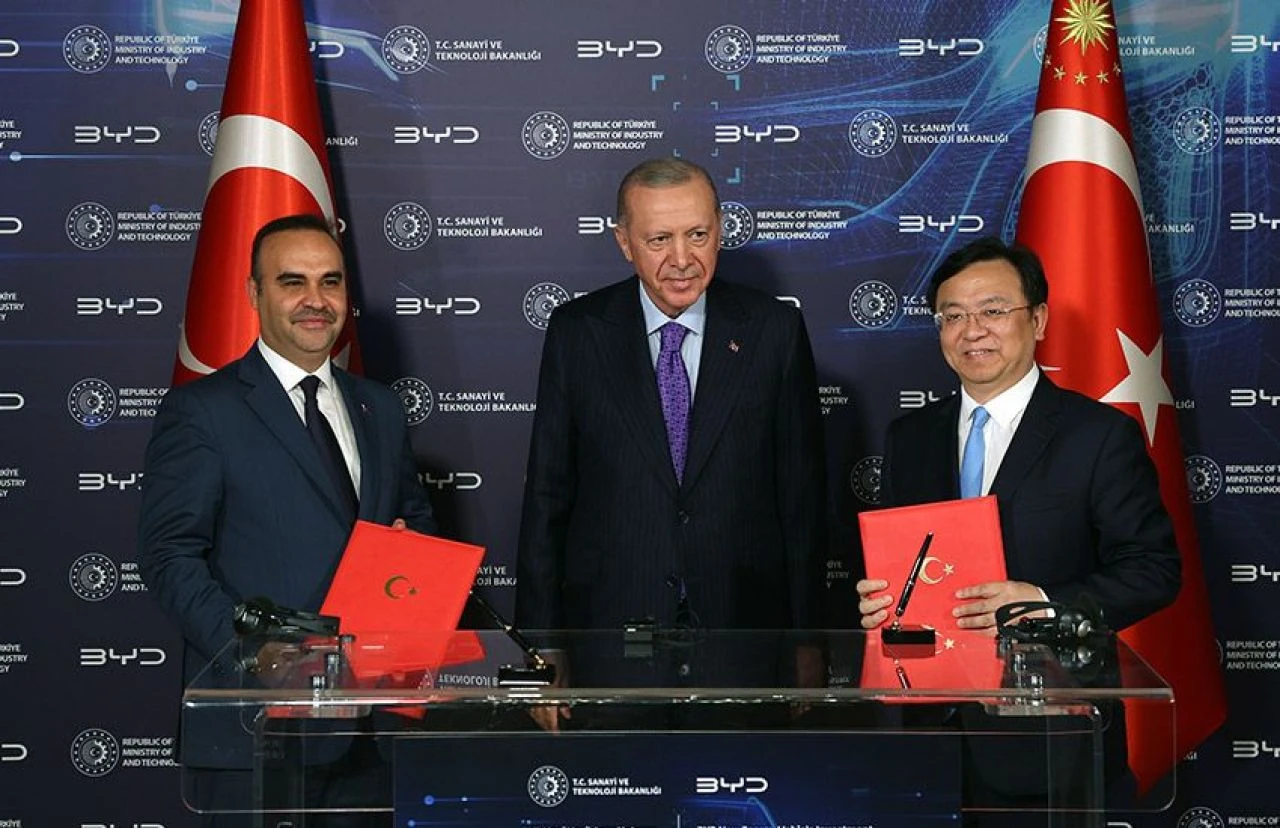 Elazığ ve Manisa'dan Çinli otomobil devi BYD’ye sürpriz davet: Yatırıma en uygun şehiriz! - 1. Resim