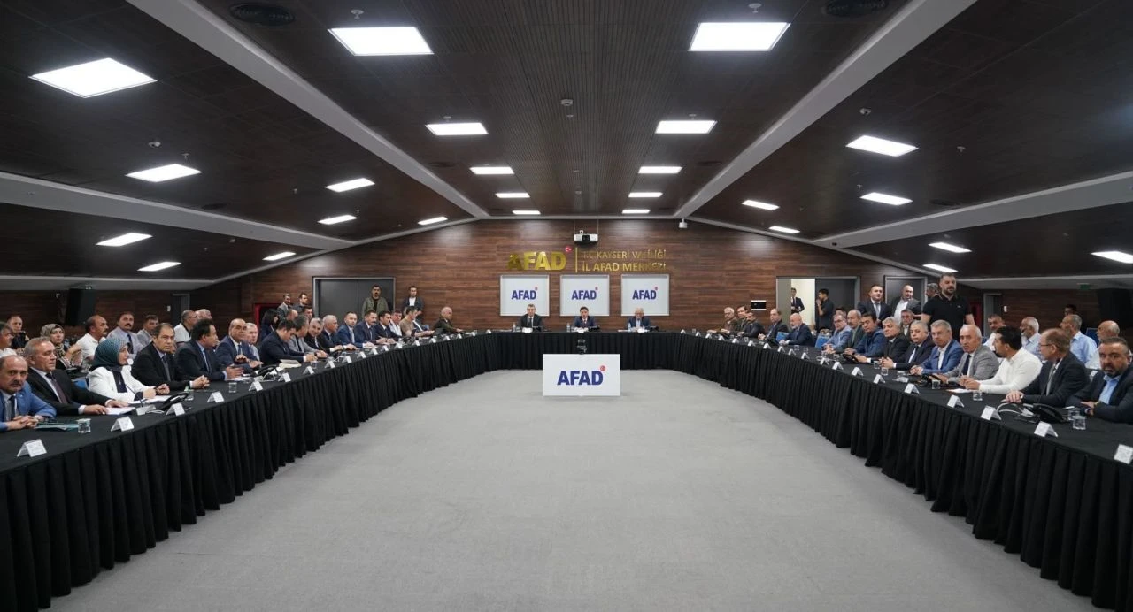 Kayseri'deki mağdur Suriyelilere Göç İdaresi'nden ziyaret: Durumları kontrol edildi