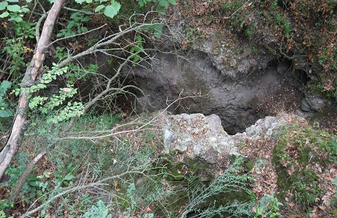 Tam 928 yıllık! Türk akınlarına karşı inşa edilen kalenin kalıntıları bulundu - 1. Resim