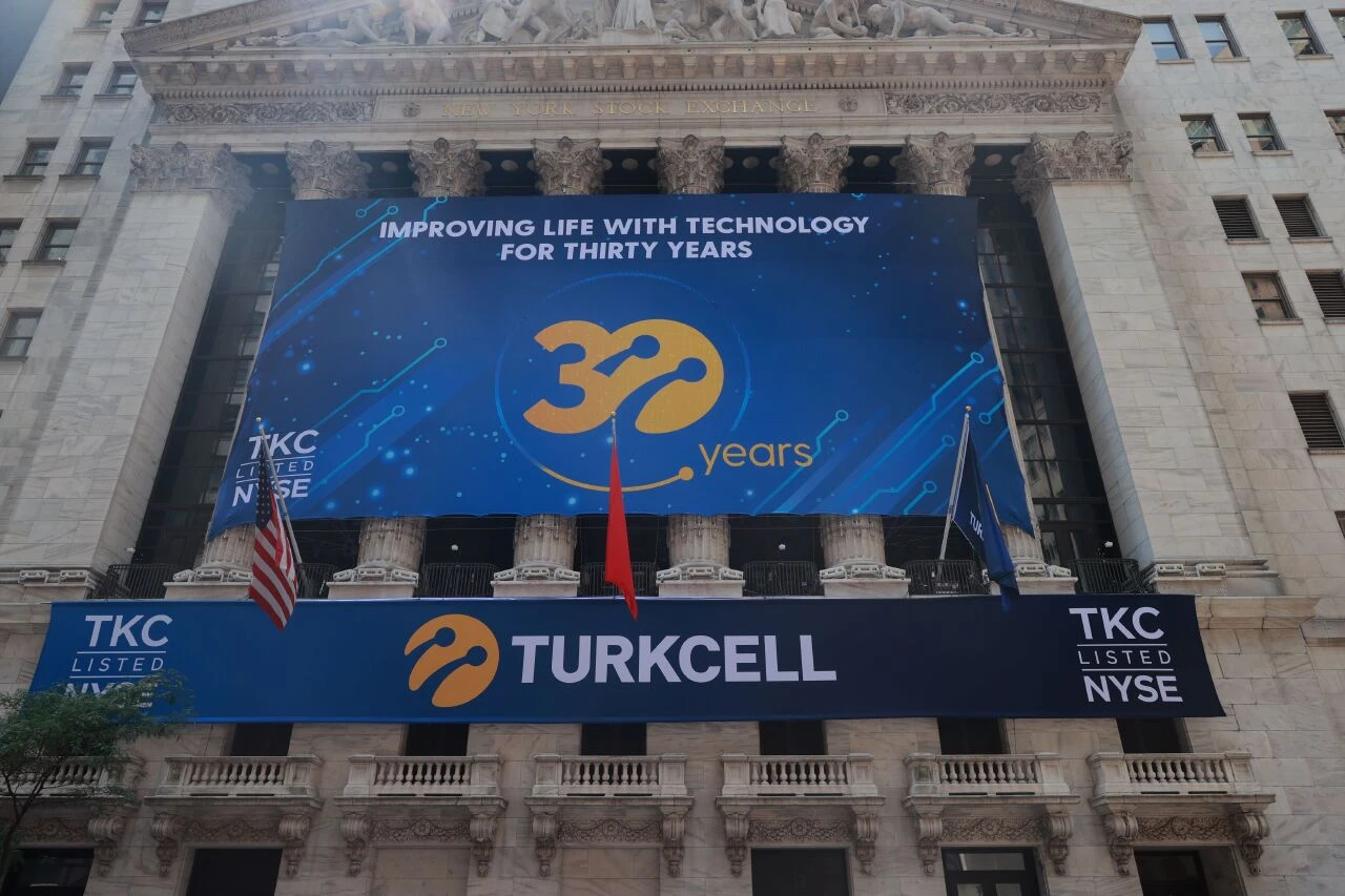 Turkcell'den Türkiye'ye 30 yılda 27 milyar dolar yatırım! New York Borsa'sında Türk rüzgarı esti - 5. Resim