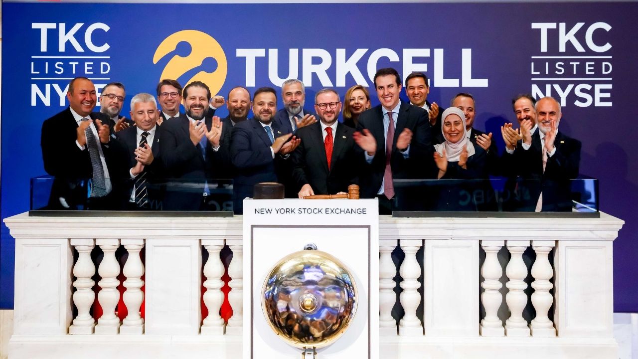 Turkcell&#039;den Türkiye&#039;ye 30 yılda 27 milyar dolar yatırım! New York Borsa&#039;sında Türk rüzgarı esti