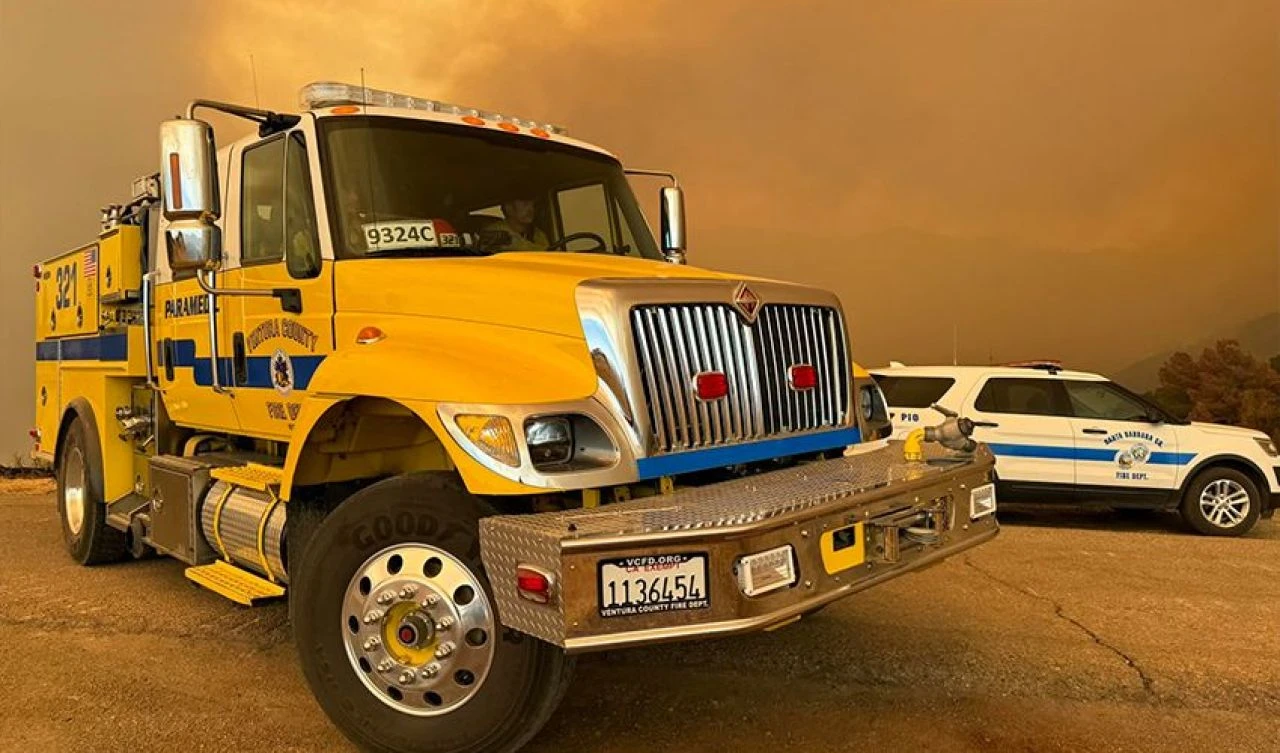 ABD'de yılın en büyük orman yangını! Eyalet adeta küle döndü