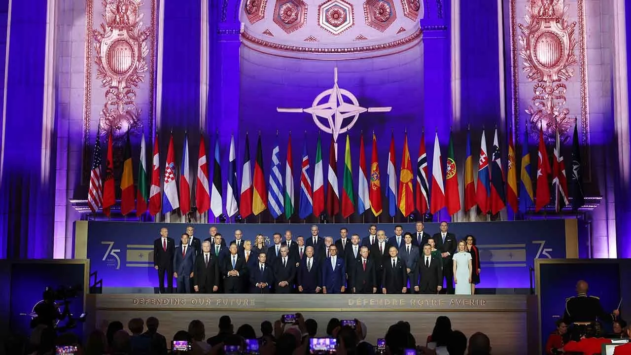 Cumhurbaşkanı Erdoğan NATO Zirvesi'nde! Yoğun diplomasi trafiği başladı