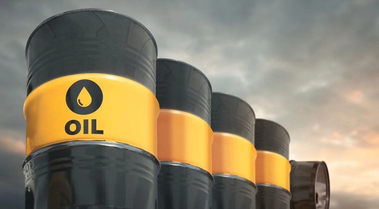 FED, Beryl Kasırgası ve Orta Doğu baskısı petrolü düşürdü - 1. Resim