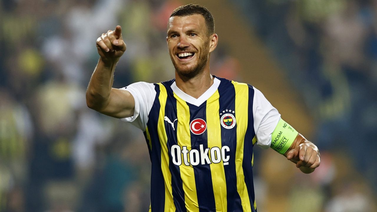 Fenerbahçe&#039;nin yıldız golcüsü Edin Dzeko için kesenin ağzını açtılar: Rekor teklif!