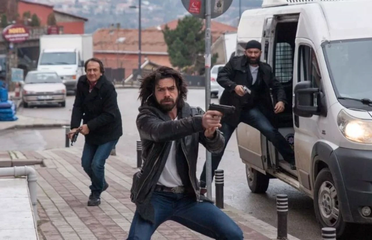 Gamze Özçelik'in eski eşi Uğur Pektaş'tan manidar sözler - 1. Resim