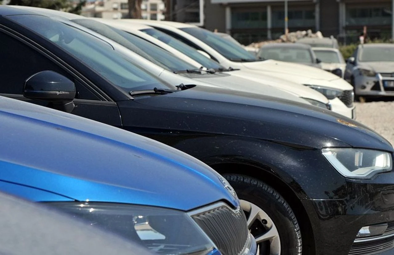 Hacizli araçlarda 'ihbar' oyunu! Yediemin otopark sahibi şaşırdı: Bidonu bile koltuk yapmışlar