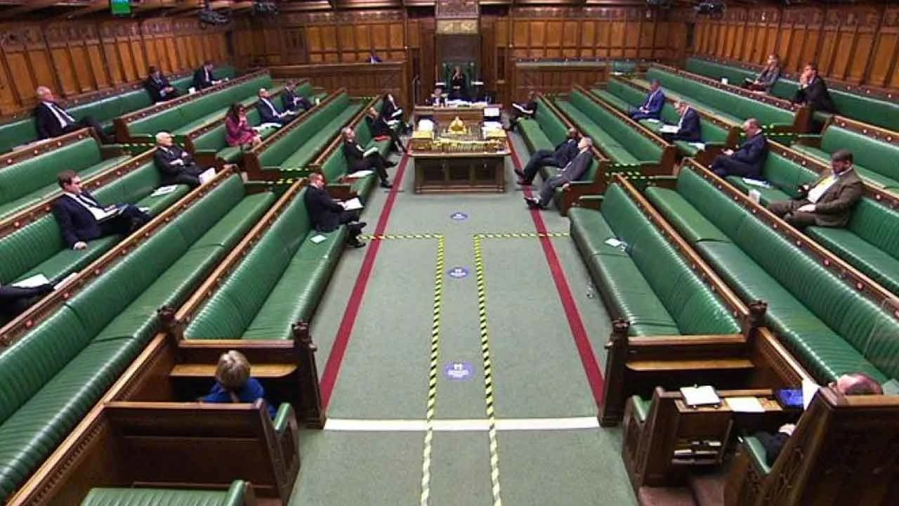 İngiltere meclisinde koltuklar değişti: Müslüman milletvekili sayısında rekor artış!