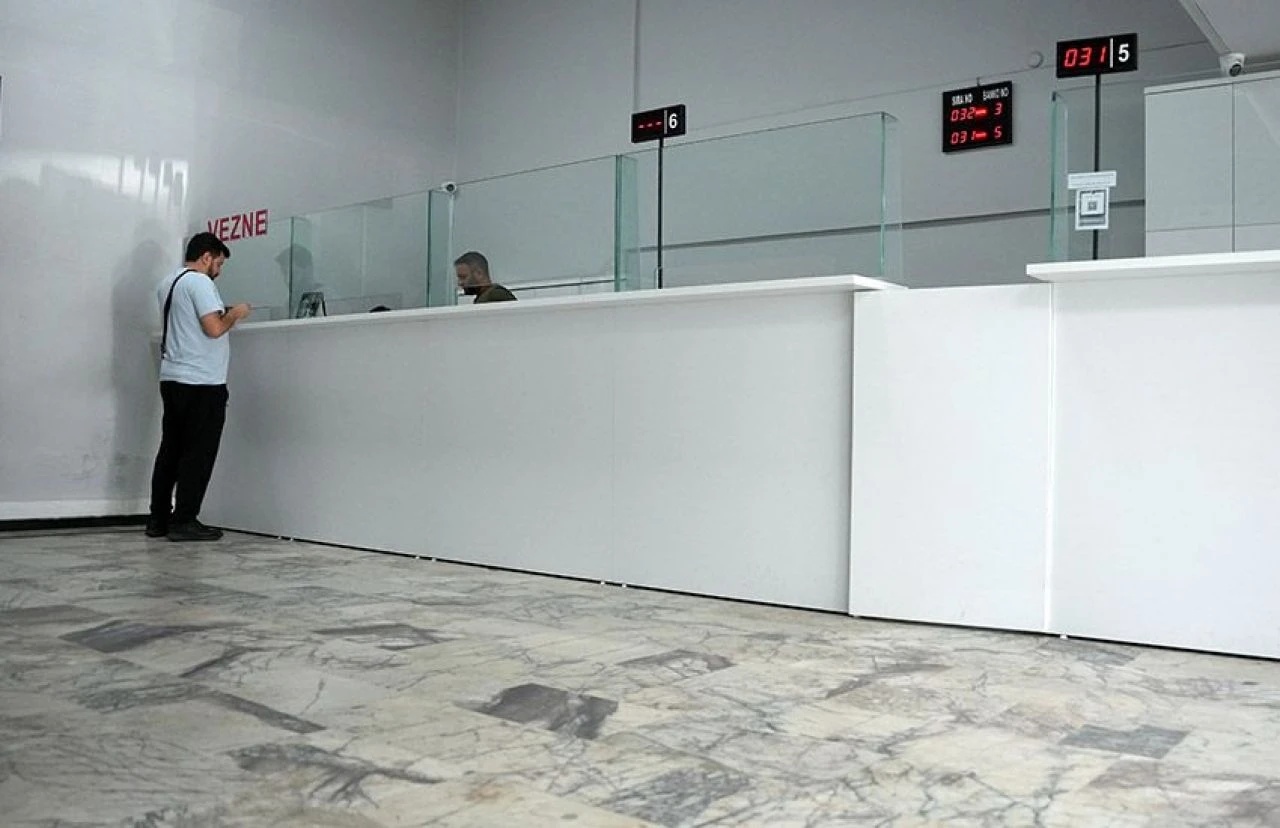 Konut ve ikinci el otomobil piyasası faize kapı açtı! Noter işlemlerinde yatırım sessizliği