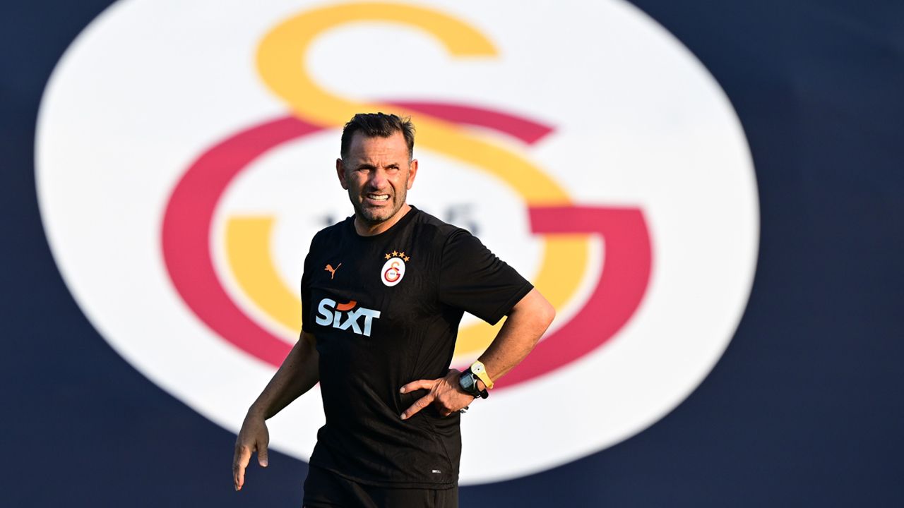 Galatasaray'ın transfer rotası belli oldu! Okan Buruk takviye istediği mevkileri açıkladı