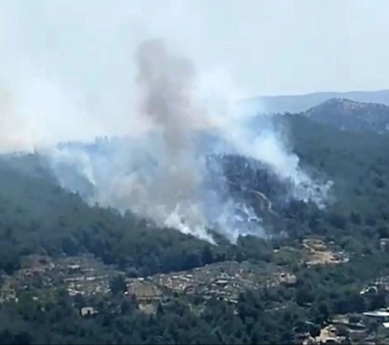 Son dakika | Menderes’te orman yangını: Ekipler kontrol altına aldı